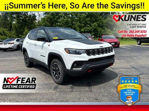 Bright White Clearcoat 2025 Jeep Compass Trailhawk