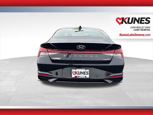 2023 Hyundai ELANTRA Limited