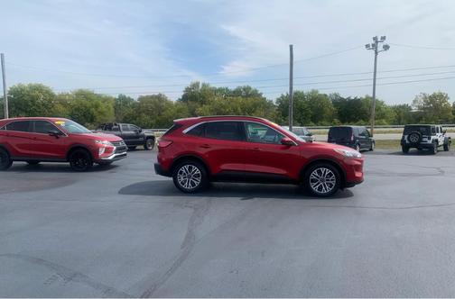 2020 Ford Escape SEL