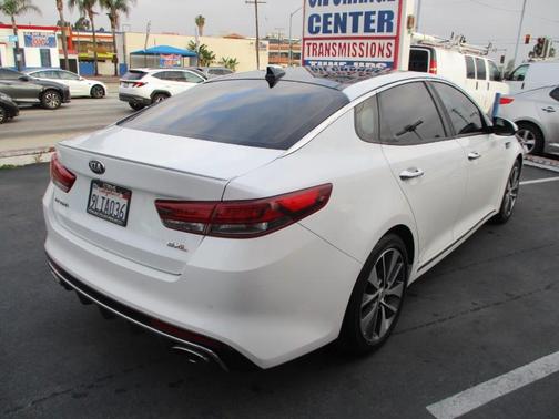 Snow White Pearl 2016 Kia Optima SXL Turbo