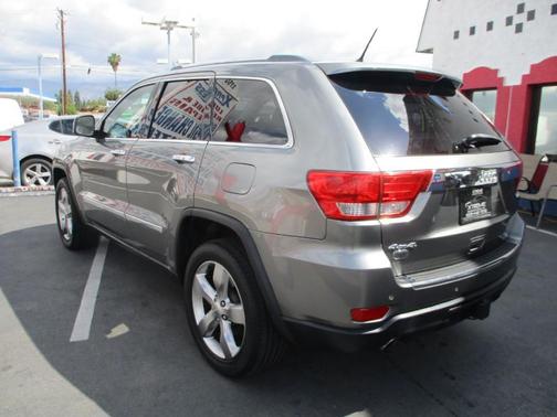 Gray 2013 Jeep Grand Cherokee Overland