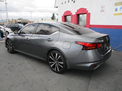 Gun Metallic 2020 Nissan Altima SR FWD