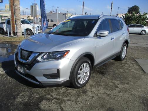 Brilliant Silver 2017 Nissan Rogue SV