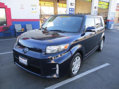 Nautical Blue Metallic 2013 Scion xB 10 Series