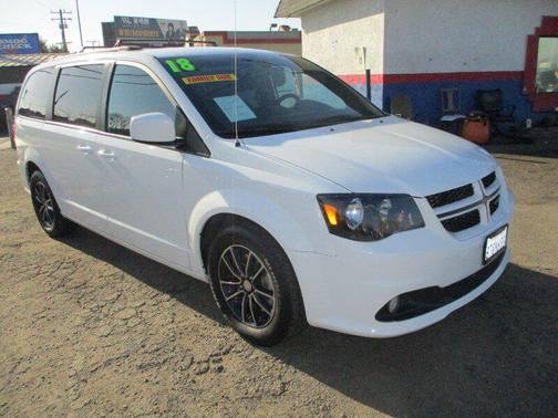 White Knuckle Clearcoat 2018 Dodge Grand Caravan GT