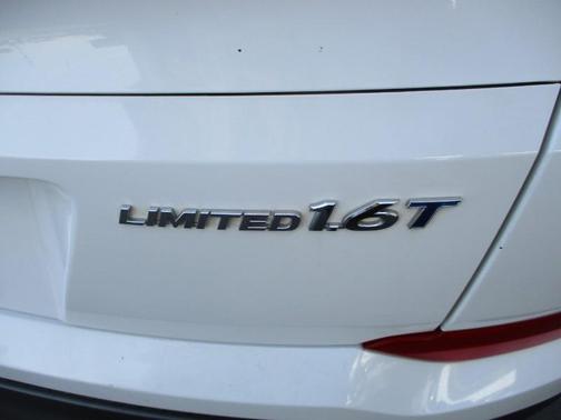 Winter White 2016 Hyundai TUCSON Limited