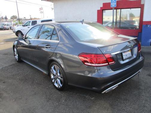 Dk. Gray 2014 Mercedes-Benz E-Class E 350 Sport