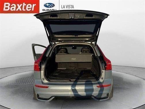 2023 Volvo XC60 B6 Ultimate Dark Theme