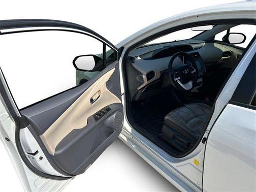 2018 Toyota Prius Three