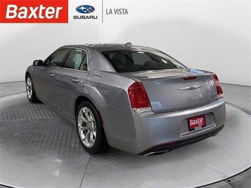2016 Chrysler 300C Platinum
