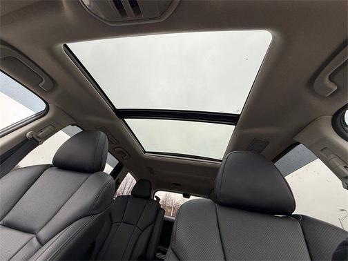 2025 Subaru Ascent Onyx Edition Touring 7-Passenger