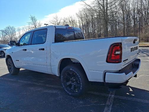 Bright White Clearcoat 2026 RAM 1500 Big Horn/Lone Star