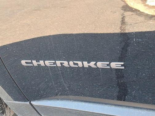 Diamond Black 2026 Jeep Cherokee Overland