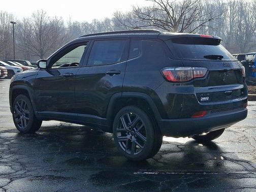 Diamond Black 2026 Jeep Compass Limited