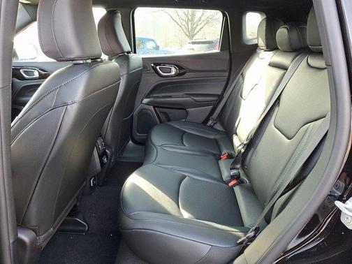 Diamond Black 2026 Jeep Compass Limited