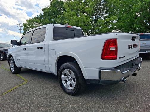 Bright White Clearcoat 2025 RAM 1500 Big Horn/Lone Star