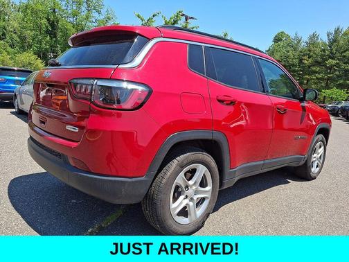 Red Line 2024 Jeep Compass Latitude