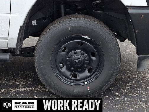 Bright White Clearcoat 2026 RAM 2500 Tradesman