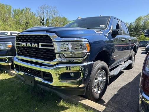 2024 RAM 2500 Big Horn Crew Cab 4x4 64' Box