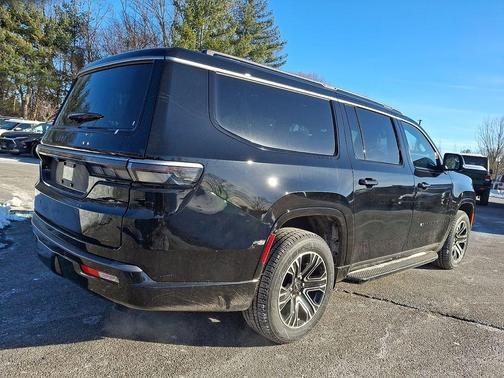 Gloss Black 2026 Jeep Grand Wagoneer L