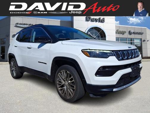 Bright White Clearcoat 2022 Jeep Compass Limited
