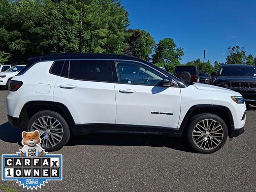 Bright White Clearcoat 2022 Jeep Compass Limited