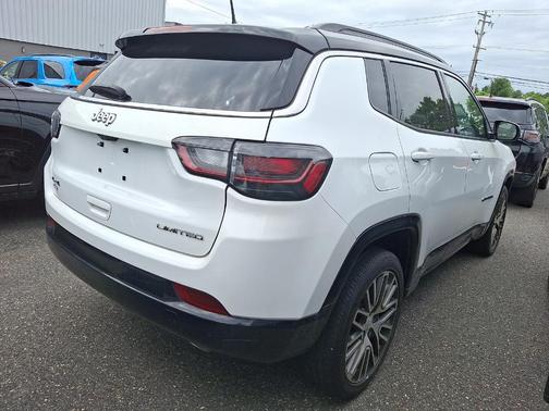 Bright White Clearcoat 2022 Jeep Compass Limited