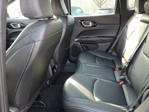 Bright White Clearcoat 2026 Jeep Compass Limited