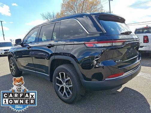 Diamond Black 2023 Jeep Grand Cherokee Limited