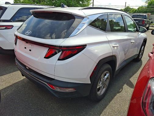 White Pearl 2024 Hyundai TUCSON SEL
