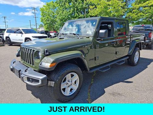 Sarge Green Clearcoat 2022 Jeep Gladiator Sport