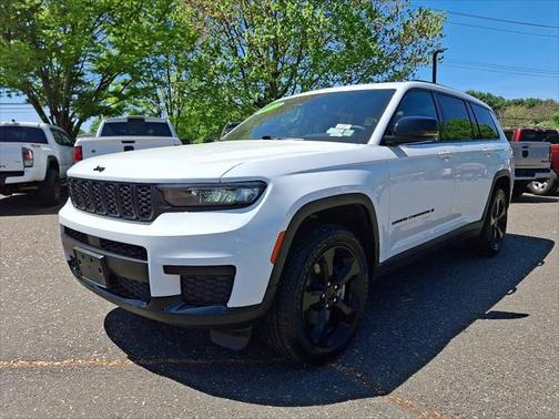 2023 Jeep Grand Cherokee L Altitude 4x4