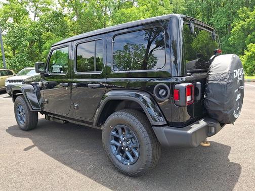Black Clearcoat 2026 Jeep Wrangler Sport