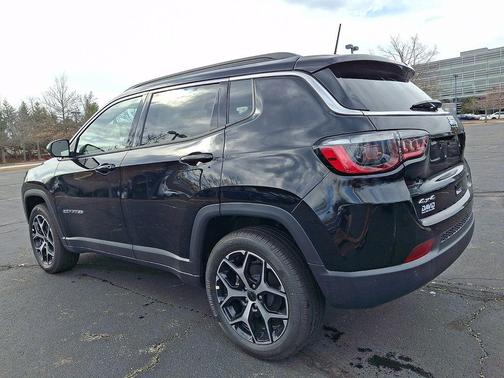 Diamond Black 2026 Jeep Compass Limited