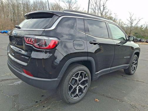 Diamond Black 2026 Jeep Compass Limited