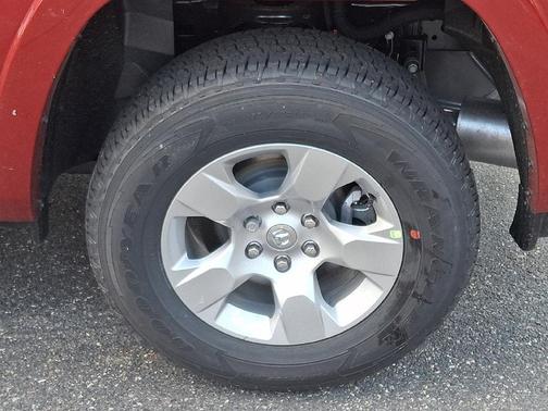 Molten Red Pearlcoat 2026 RAM 1500 Big Horn/Lone Star