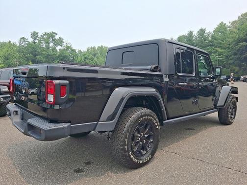 Black Clearcoat 2022 Jeep Gladiator Sport