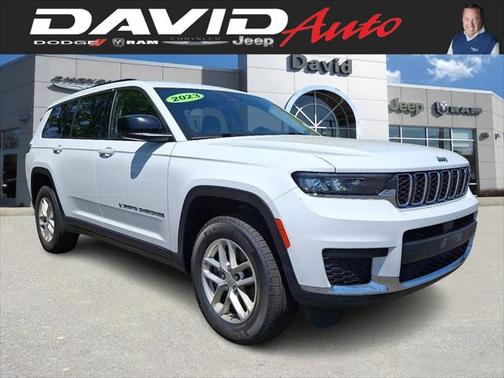 2023 Jeep Grand Cherokee L Laredo 4x4