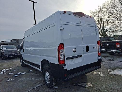 Bright White Clearcoat 2026 RAM ProMaster 2500 High Roof