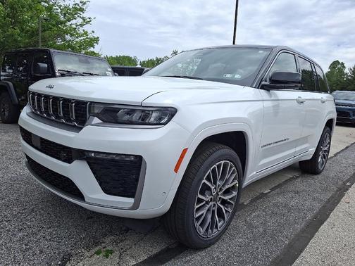 Bright White Clearcoat 2026 Jeep Grand Cherokee Summit