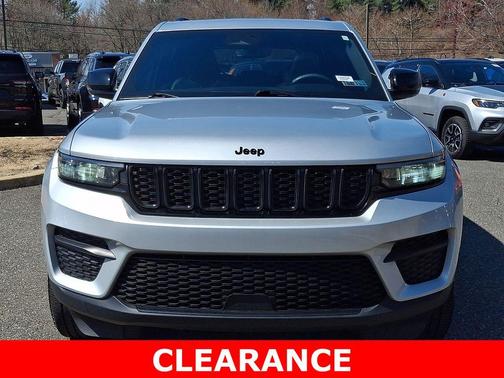 Silver Zynith 2023 Jeep Grand Cherokee Altitude