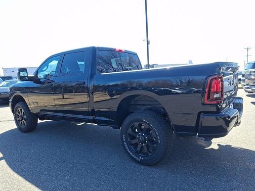 Diamond Black 2026 RAM 2500 Big Horn