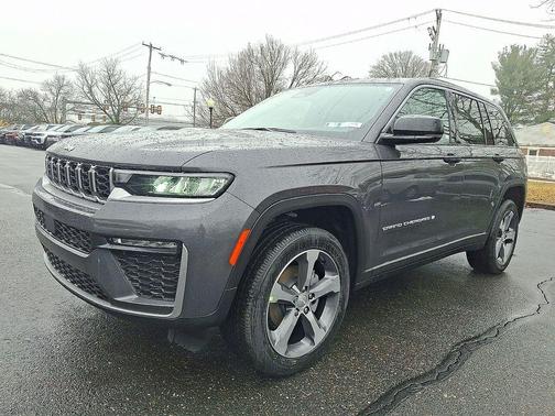 Metallic 2026 Jeep Grand Cherokee Limited