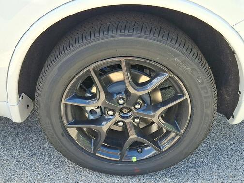 White Knuckle Clearcoat 2026 Dodge Durango GT HEMI V8
