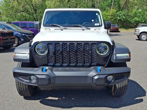 Bright White Clearcoat 2023 Jeep Wrangler 4xe Base