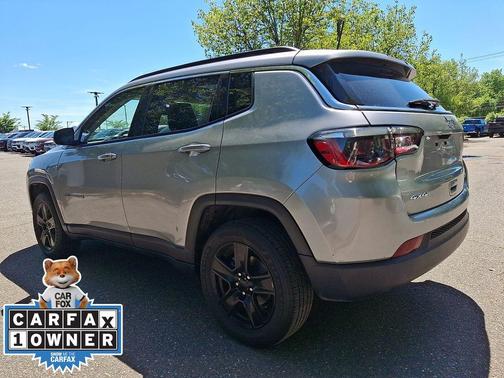 Billet Silver Metallic Clearcoat 2022 Jeep Compass Latitude