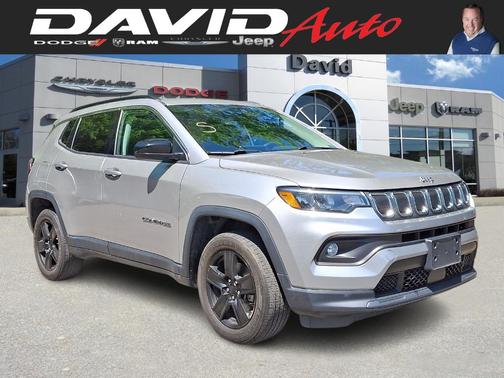 Billet Silver Metallic Clearcoat 2022 Jeep Compass Latitude