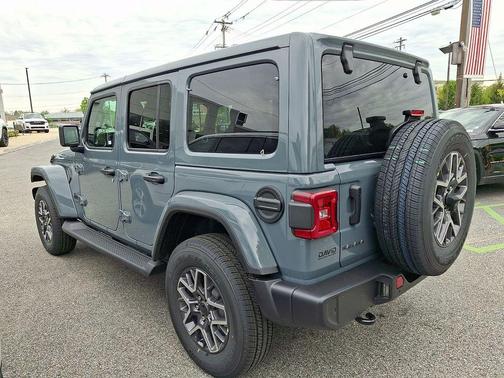 Anvil Clearcoat 2026 Jeep Wrangler Sahara