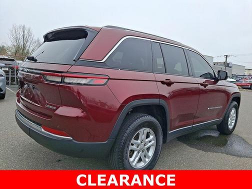 Velvet Red Pearlcoat 2023 Jeep Grand Cherokee Laredo