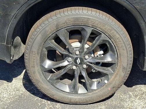 DB Black Crystal Clearcoat 2026 Dodge Durango GT